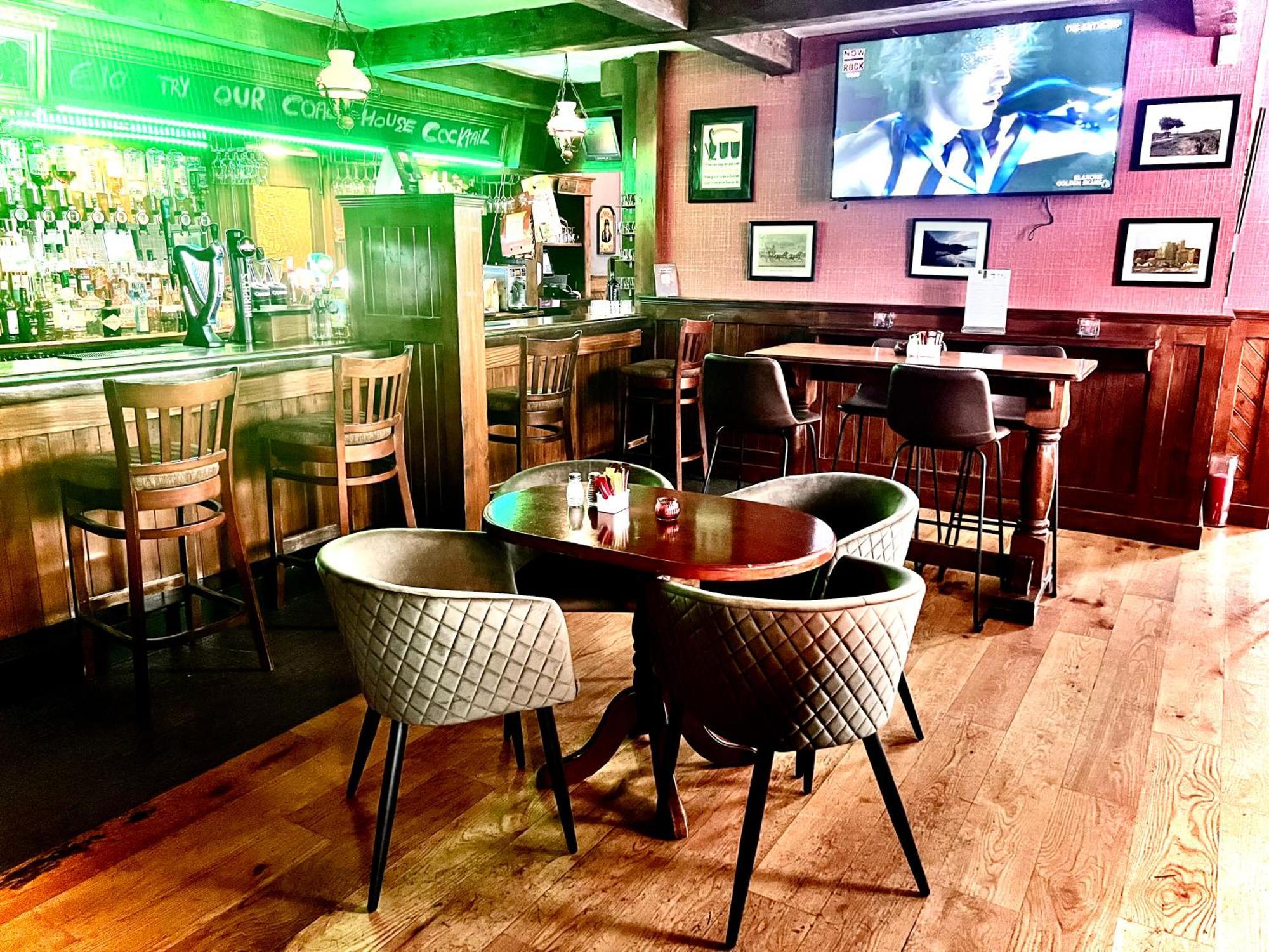 The Coach House Inn Moycullen Esterno foto