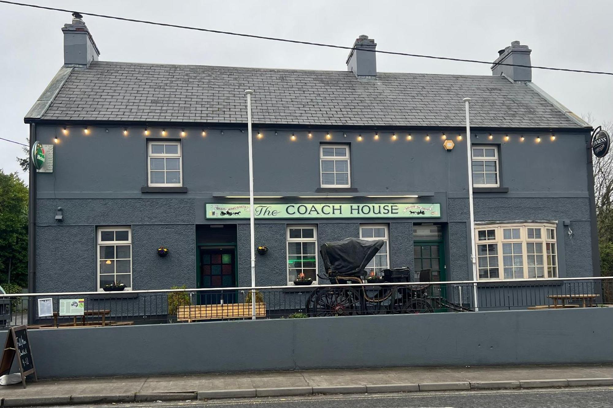 The Coach House Inn Moycullen Esterno foto